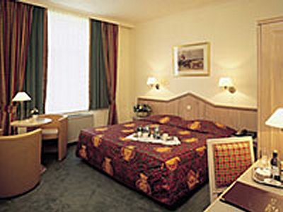 fil franck tours - 4 hotels in Bruges - Aragon Hotel