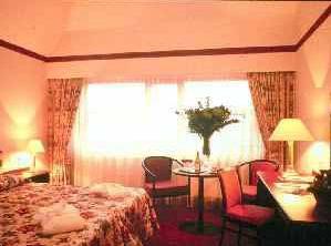 fil franck tours -											4 stars hotels in Bruges										- Golden Tulip De' Medici Hotel