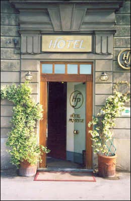 Fil Franck Tours - Hotels in Florence