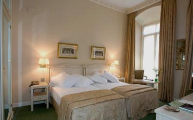 fil franck tours -											4 stars hotels in Seville										- Casa Romana Hotel