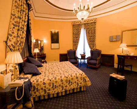fil franck tours - 4 hotels in Madrid - Emperador Hotel