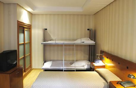 fil franck tours - 3 hotels in Madrid - Petit Palace Londres Hotel