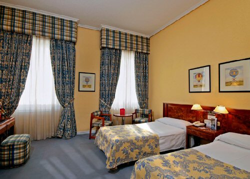 fil franck tours - 3 hotels in Madrid - Tryp Gran Via Hotel